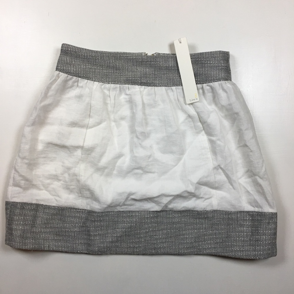 NWT Line & Dot Skirt